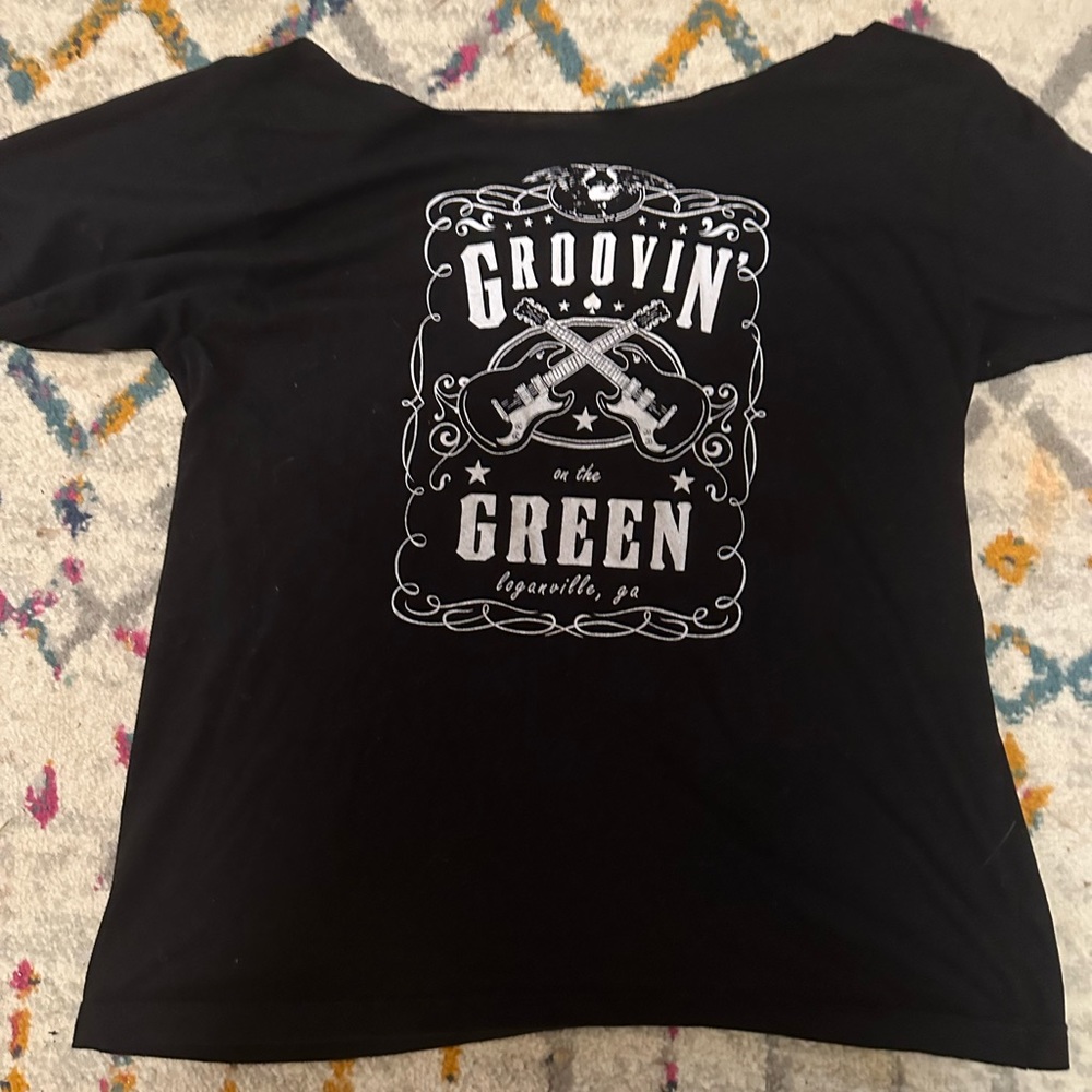 Black Graphic T-shirt with low neckline